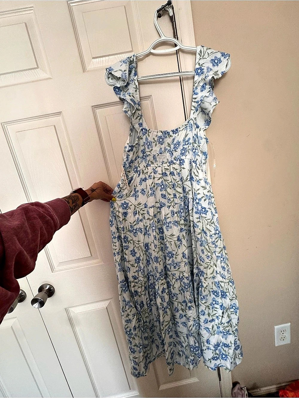 TRIXXI Floral Maxi Dress in White & Blue Size XL NWT - Picture 2 of 5